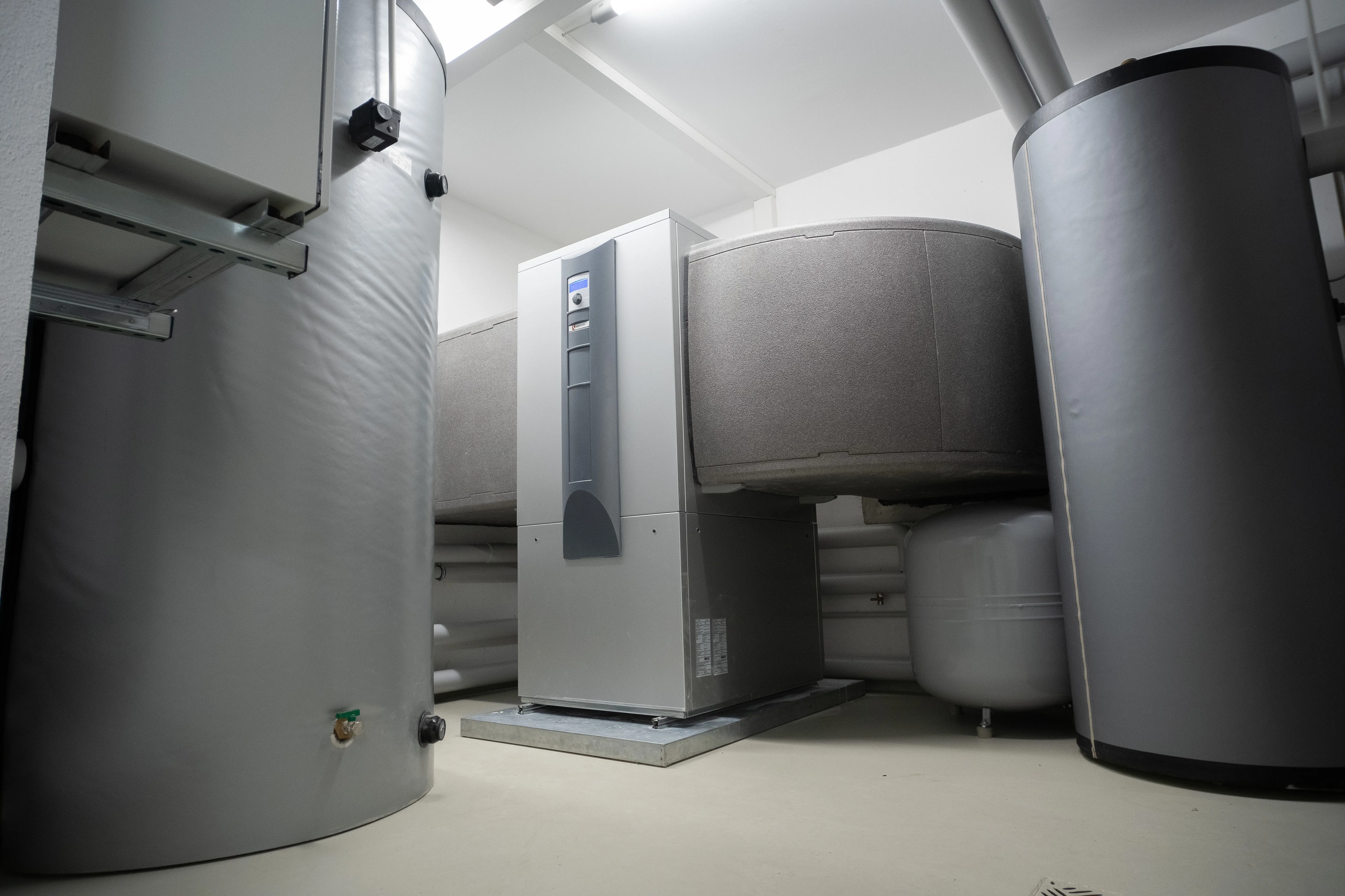 Warmtepompinstallatie met buffervaten